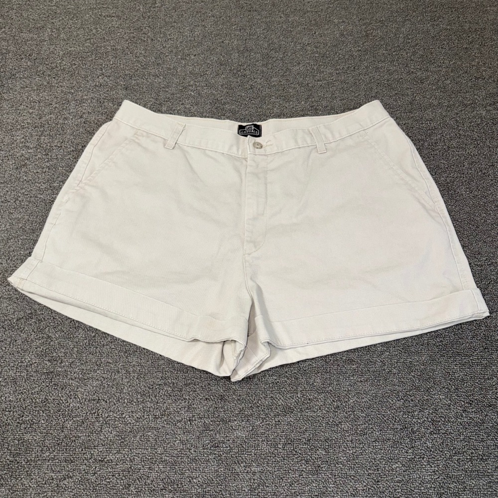 VTG Lee Casuals Womens 18 Med Khaki Chino Shorts Cotton Cuffed High Rise Beige